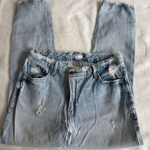 Good American Distressed Light Wash Jeans Size 8